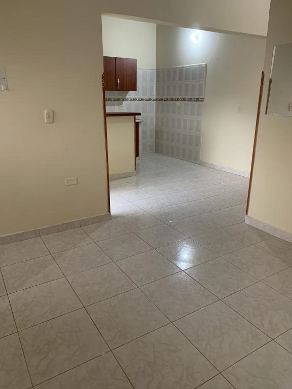 CALLE 3 SUR NO. 12-50 APARTAMENTO 301 B. LA FLORESTA