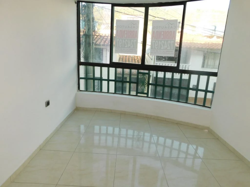 APARTAMENTO 201 B. MIRADORES DEL BOSQUE 