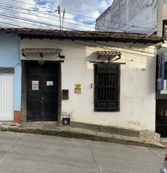 CASA-LOTE B. MARIA AUXILIADORA 