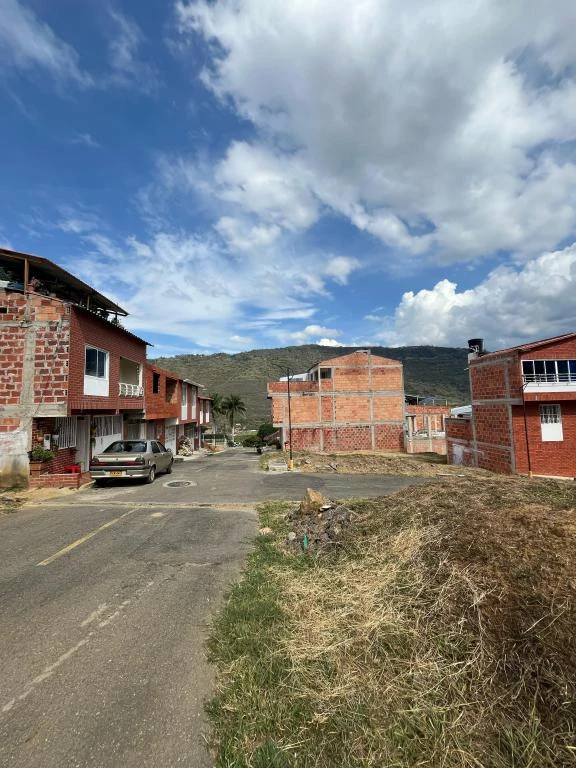 LOTE NO. 13 B.ALTOS DE LA PLAYA