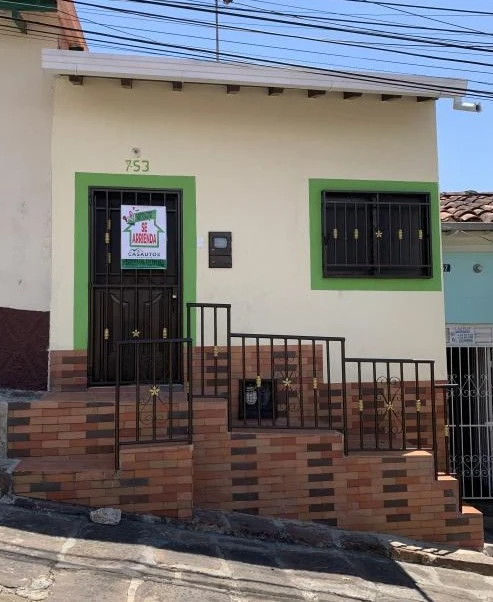 CALLE 7 NO. 7-53 CASA B. FATIMA