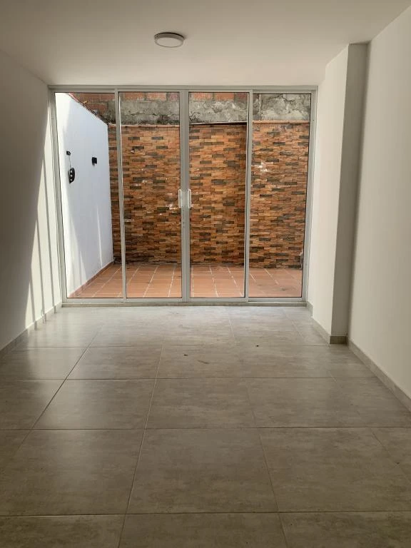 APARTAMENTO 204 B. MARIA AUXILIADORA 