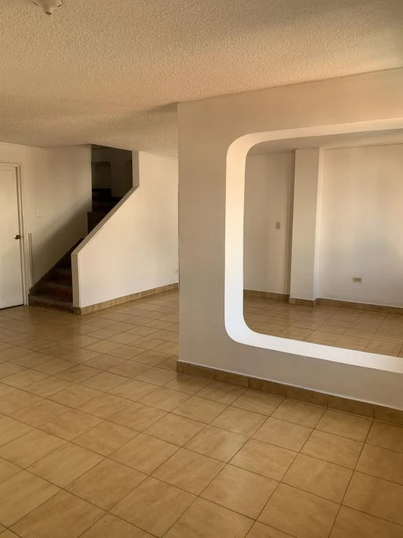 APARTAMENTO DUPLEX PISO 402 EDIFICIO SANTA MONICA B. MARIA AUXILIADORA 