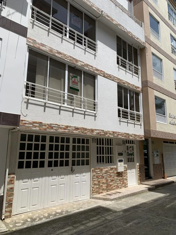 CALLE 2A NO. 12-24 APARTAMENTO PISO 3 B. BELLA ISLA 
