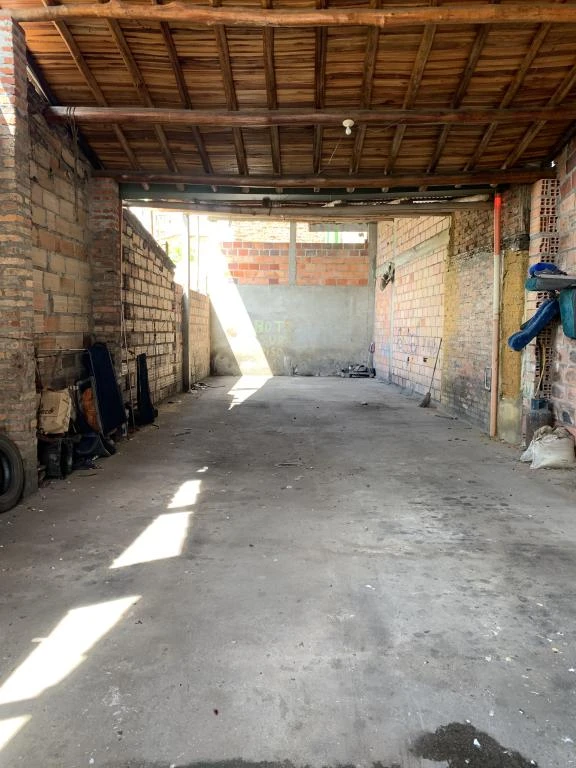 CALLE 5 NO. 9-16 BODEGA BARRIO RAGONESSI
