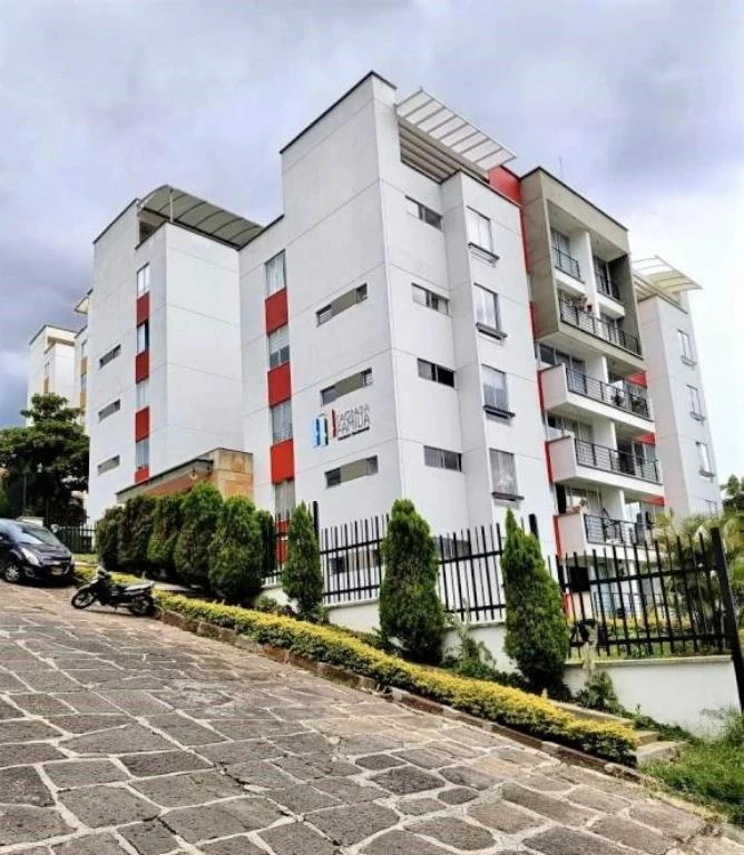CALLE 18 NO. 14-40 APARTAMENTO 103 TORRE 2 CONJUNTO SAGRADA FAMILIA
