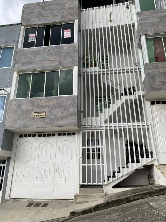 APARTAMENTO 301 TORRE 133 BARRIO SAN LUIS 