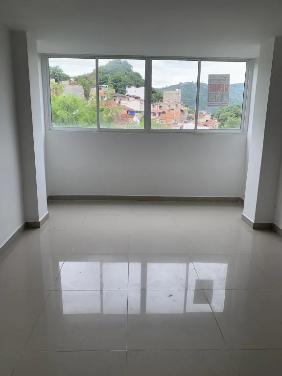 APARTAMENTO 101 BARRIO MIRADORES DEL BOSQUE 