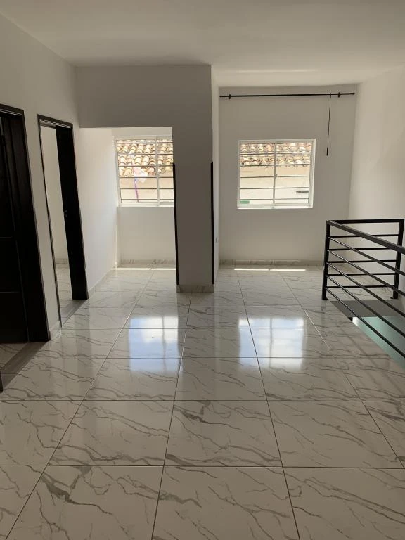 CARRERA 9 NO. 20-33 APARTAMENTO PISO 2 BARRIO EL VERGEL 