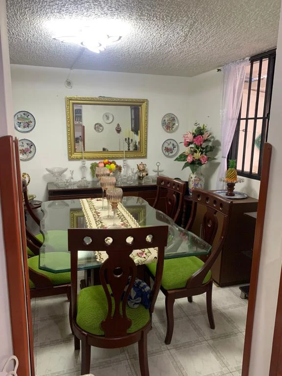 CASA MANZANA A BARRIO VILLAS DEL FONCE 