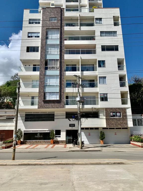 APARTAMENTO 1202 EDIFICIO TERRAZAS DEL RIO 