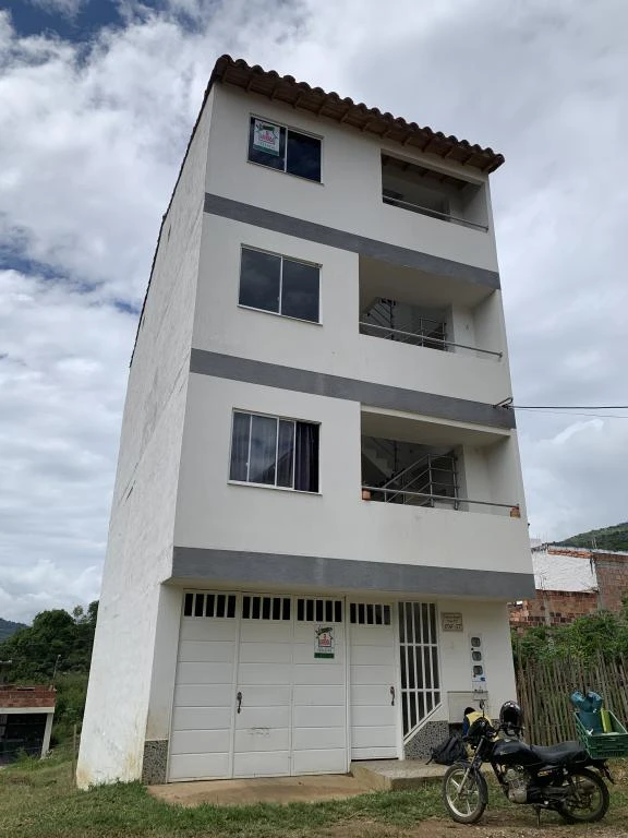 CALLE 6C NO. 15A-57 APARTAMENTO 401 EDIFICIO LOS ANGELES BARRIO ANTONIA SANTOS