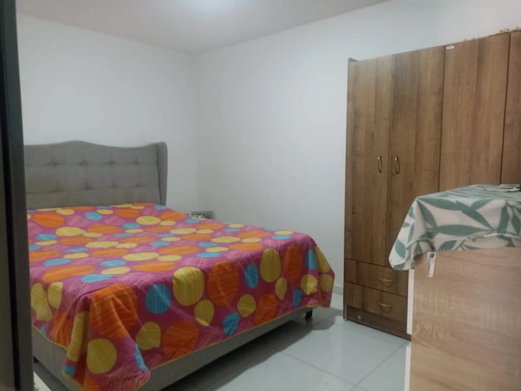 APARTAMENTO 201 BARRIO MIRADORES DEL BOSQUE 