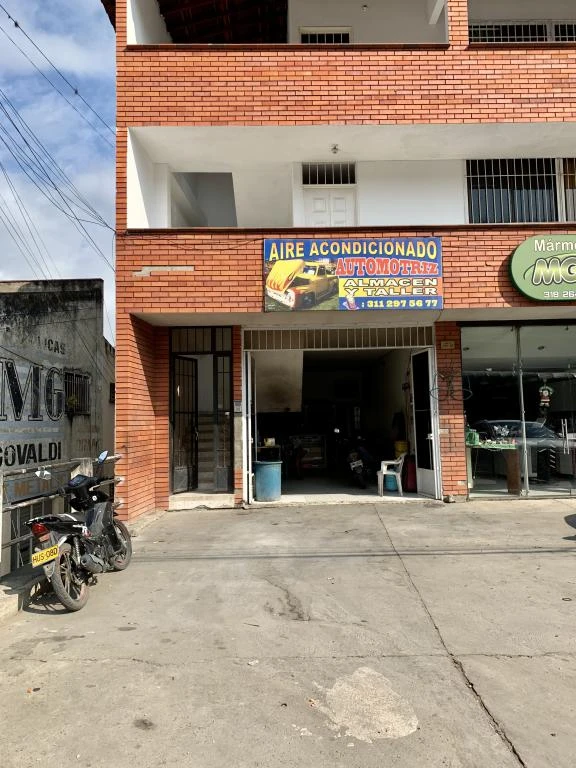 AVENIDA 17 NO. 19A-94 APARTAMENTO 404 BARRIO AVENIDA SANTANDER