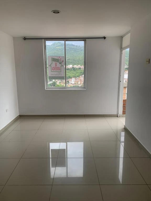 CALLE 14 NO. 5-67 APARTAMENTO 402 ALTOS DEL SAN CARLOS 