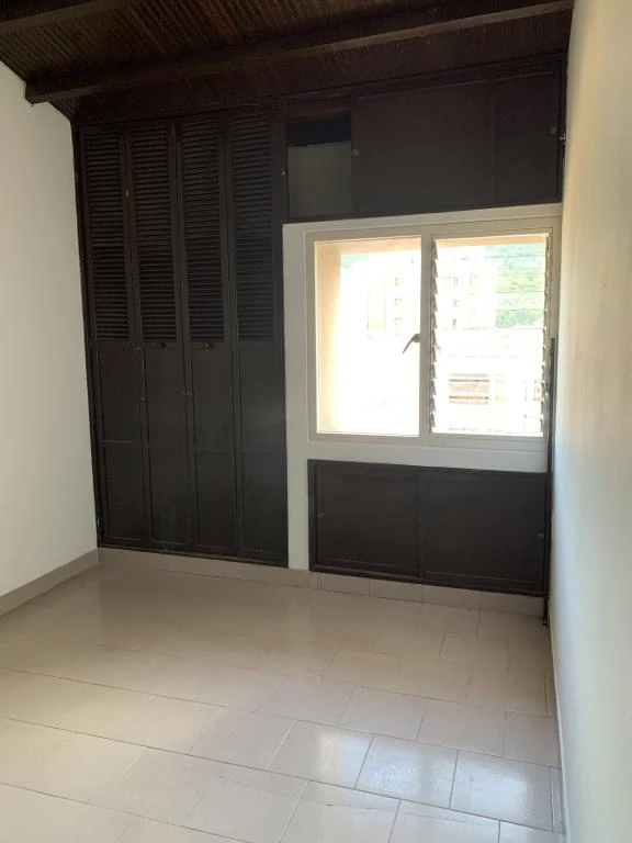 CARRERA 9 NO. 9-24 APARTAMENTO 401 BARRIO CENTRO 