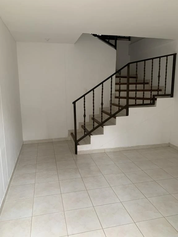 CALLE 2 SUR NO. 12-64 APARTAMENTO PISO 2 BARRIO LA FLORESTA 