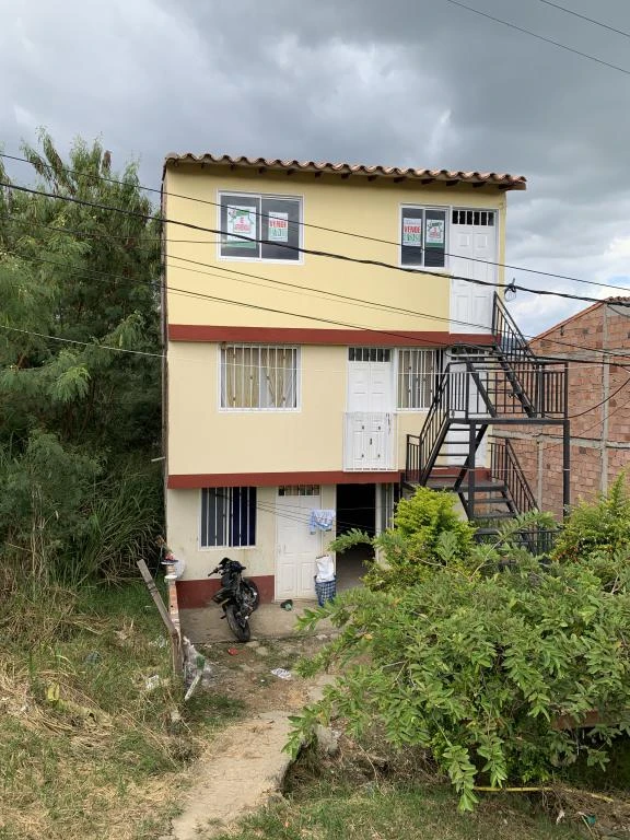 APARTAMENTO PISO 3 BARRIO PEDRO FERMIN 