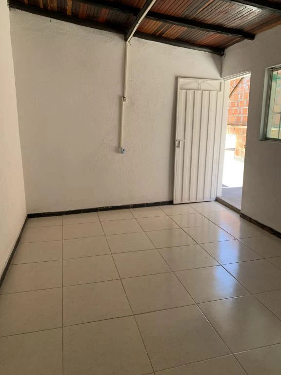 APARTAMENTO 201 BARRIO DIVINO NIÑO 