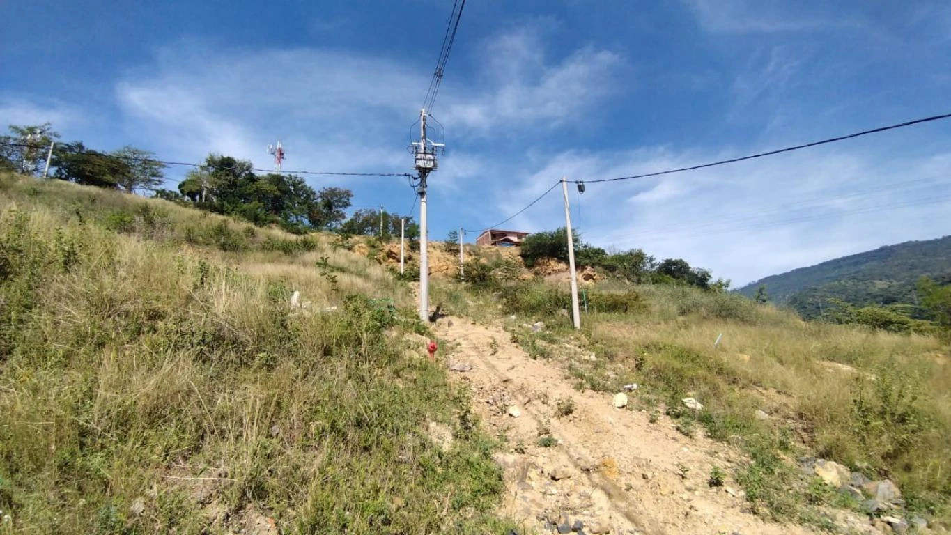 LOTE NO. 3 MANZANA A URBANIZACION SAN JUAN 
