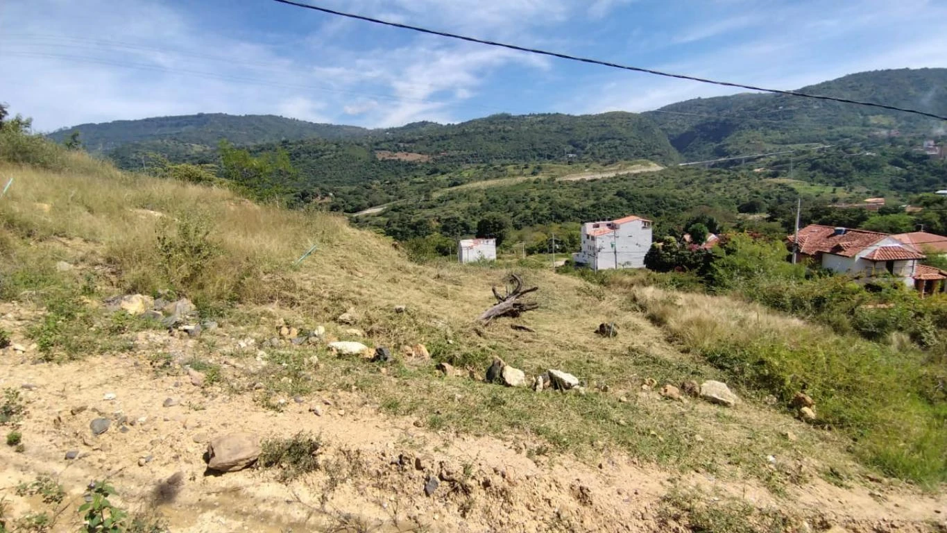 LOTE NO. 3 MANZANA A URBANIZACION SAN JUAN 