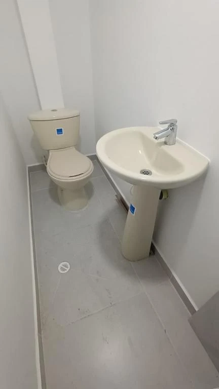 CARRERA 17 NO. 14-61 LOCAL BARRIO VILLA OLIMPICA 