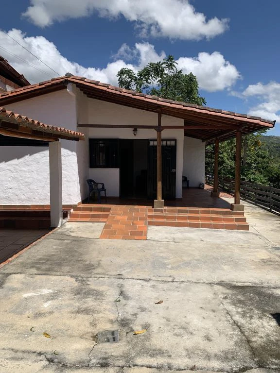CASA CAMPESTRE LOTE 2 VILLA MARIANA VEREDA MONTECITOS BAJO 