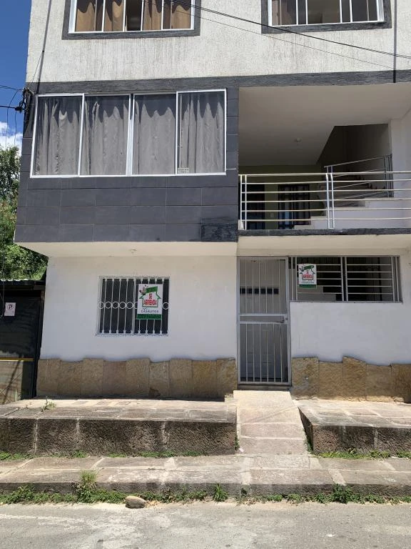 CARRERA 2 NO. 10-16 APARTAMENTO PRIMER PISO BARRIO ALMENDROS  I