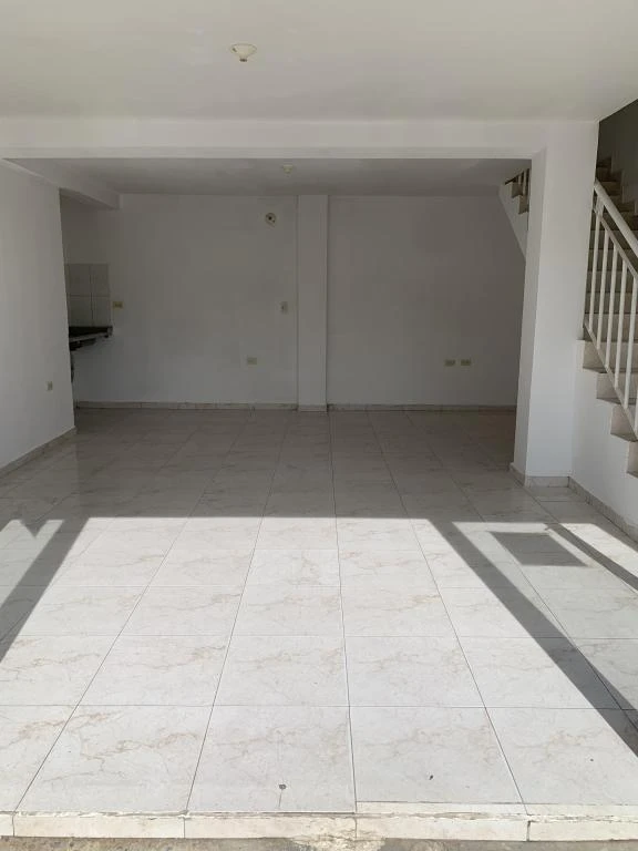 CALLE 1 NO 24-46 LOCAL NO. 4 MANZANA E SANTAMORE BARRIO PROVIVIENDA 