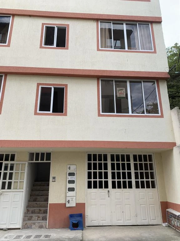 CARRERA 13 NO. 8-04 APTO 202 BARRIO PORTO VELHO 