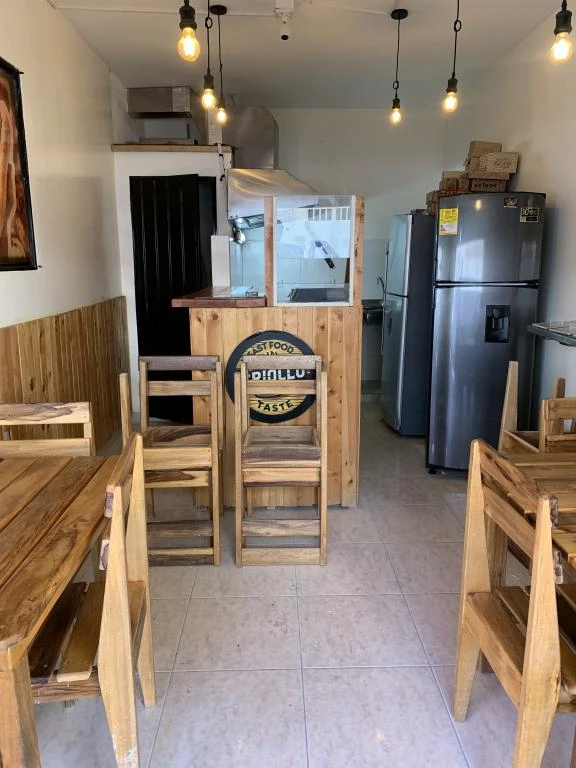 CARRERA 21 NO. 13A1-03 LOCAL 101 EDIFICIO MARIA ANDREA BARRIO VILLA OLIMPICA 