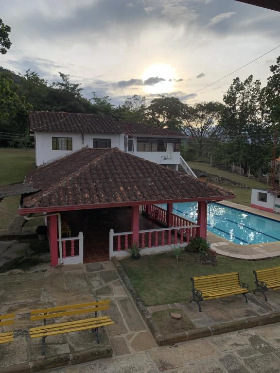 PARCELA- PREDIO RURAL EL NARANJITO VEREDA LUCHADERO VIA SAN GIL- SOCORRO