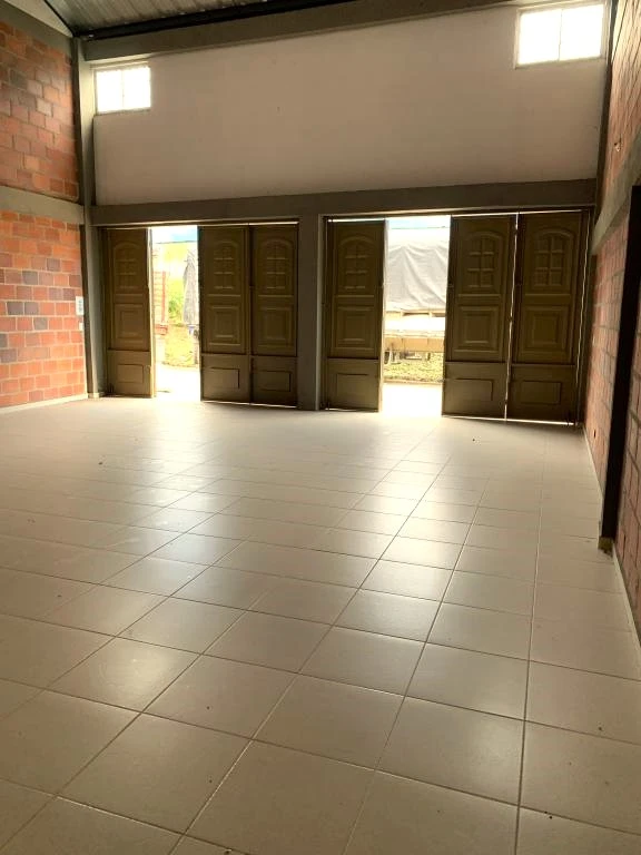 CARRERA 18 NO. 34-50 BODEGA 117 BARRIO LA ISLA 