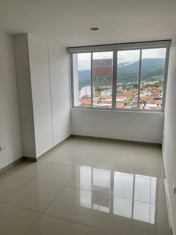 CALLE 14 NO. 5-67 APARTAMENTO 603 EDIFICIO ALTOS DEL SAN CARLOS 