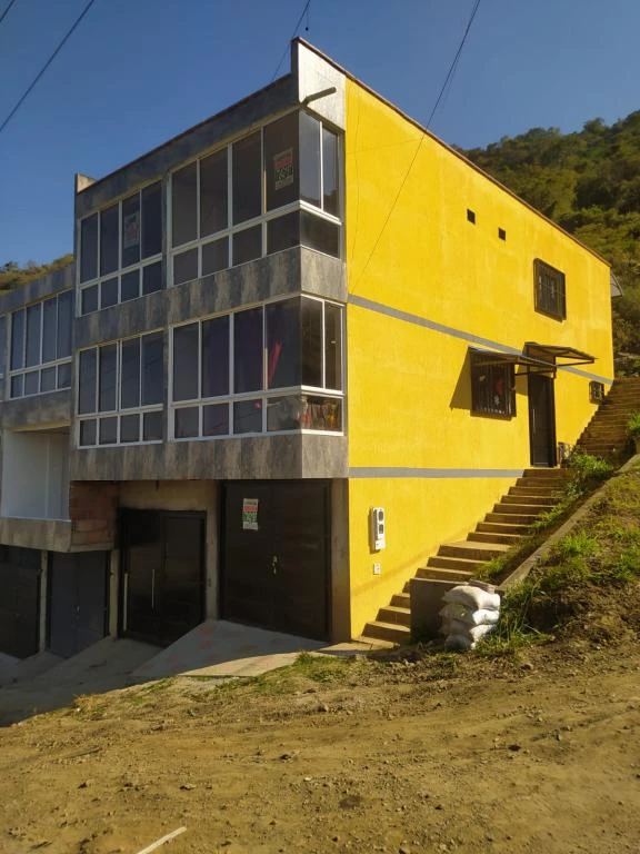 CALLE 4 NO. 21E-116 APARTAMENTO 301 URBANIZACIÓN TERRAZAS DEL BELLA ISLA