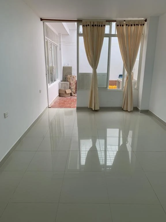 APARTAMENTO PISO 1 BARRIO BELLA ISLA 