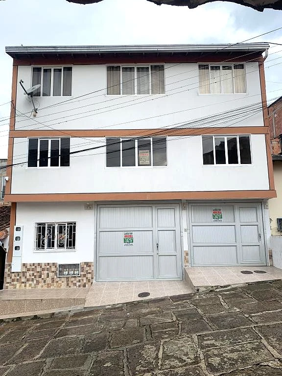 CARRERA 2 NO. 2-52 APARTAMENTO 101 M. PINCHOTE 