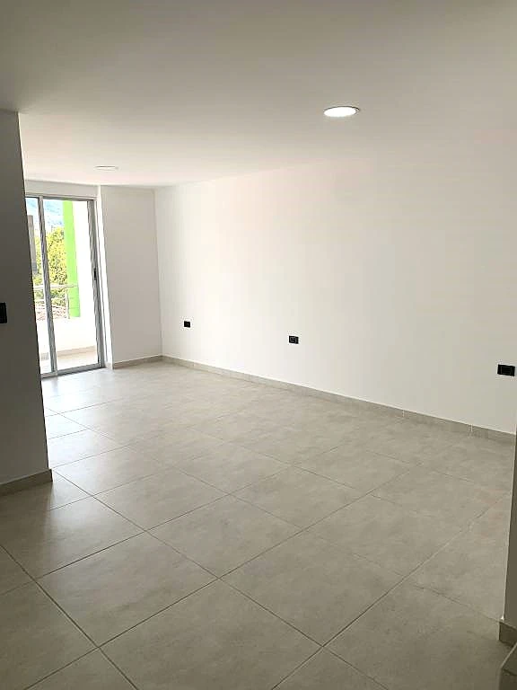 CALLE 9 NO. 10-24 APARTAMENTO 402 EDIFICIO AQUARELA BARRIO CENTRO