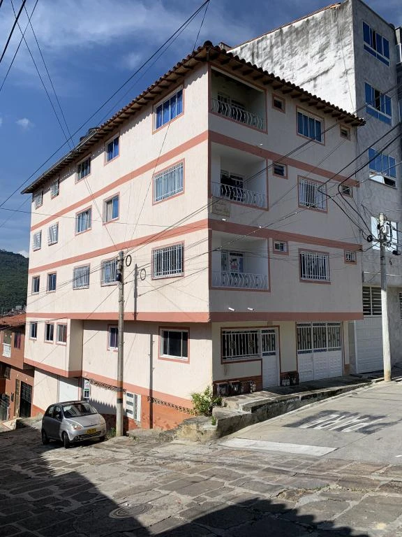 APARTAMENTO 201 EDIFICIO KAREN SOFIA BARRIO SAN JUAN DE DIOS 