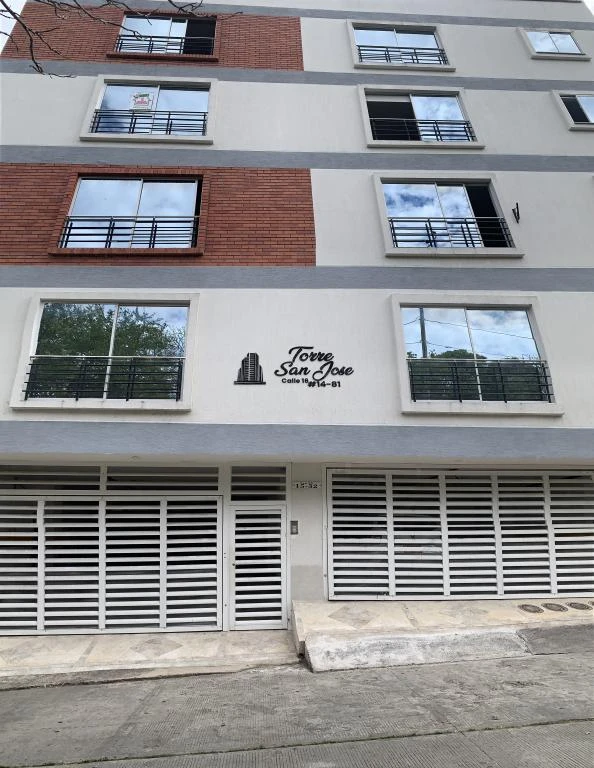 CARRERA 15 NO. 15-32 APARTAMENTO 401 EDIFICIO TORRES SAN JUAN BARRIO VILLA OLIMPICA 