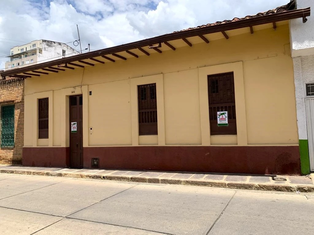 CARRERA 8 NO. 16-76 CASA BARRIO SAN ANTONIO 