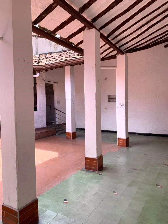 CARRERA 8 NO. 16-76 CASA BARRIO SAN ANTONIO 