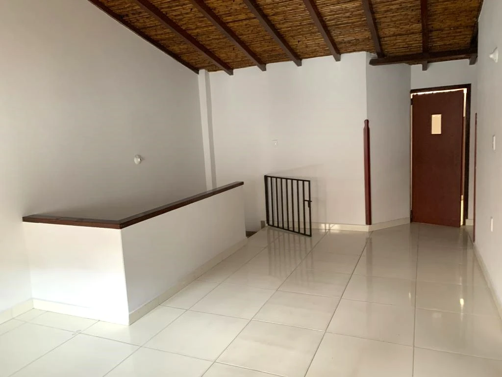 CARRERA 8 NO. 12-63 APARTAMENTO PISO 2 BARRIO CENTRO 