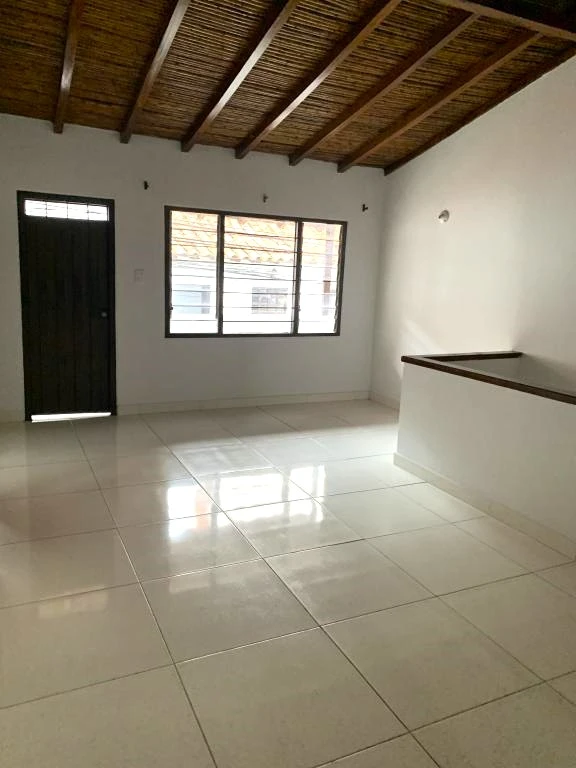 CARRERA 8 NO. 12-63 APARTAMENTO PISO 2 BARRIO CENTRO 