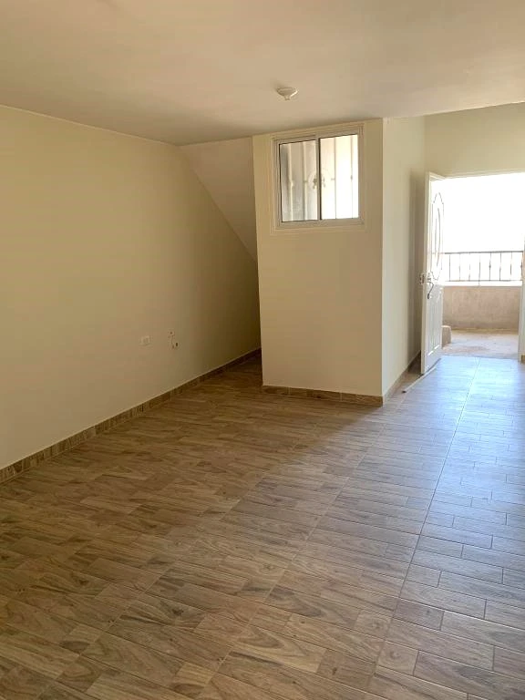 CARRERA 18 NO. 9-67 APARTAMENTO PISO 3 BARRIO PORTAL DE LA CRUZ 