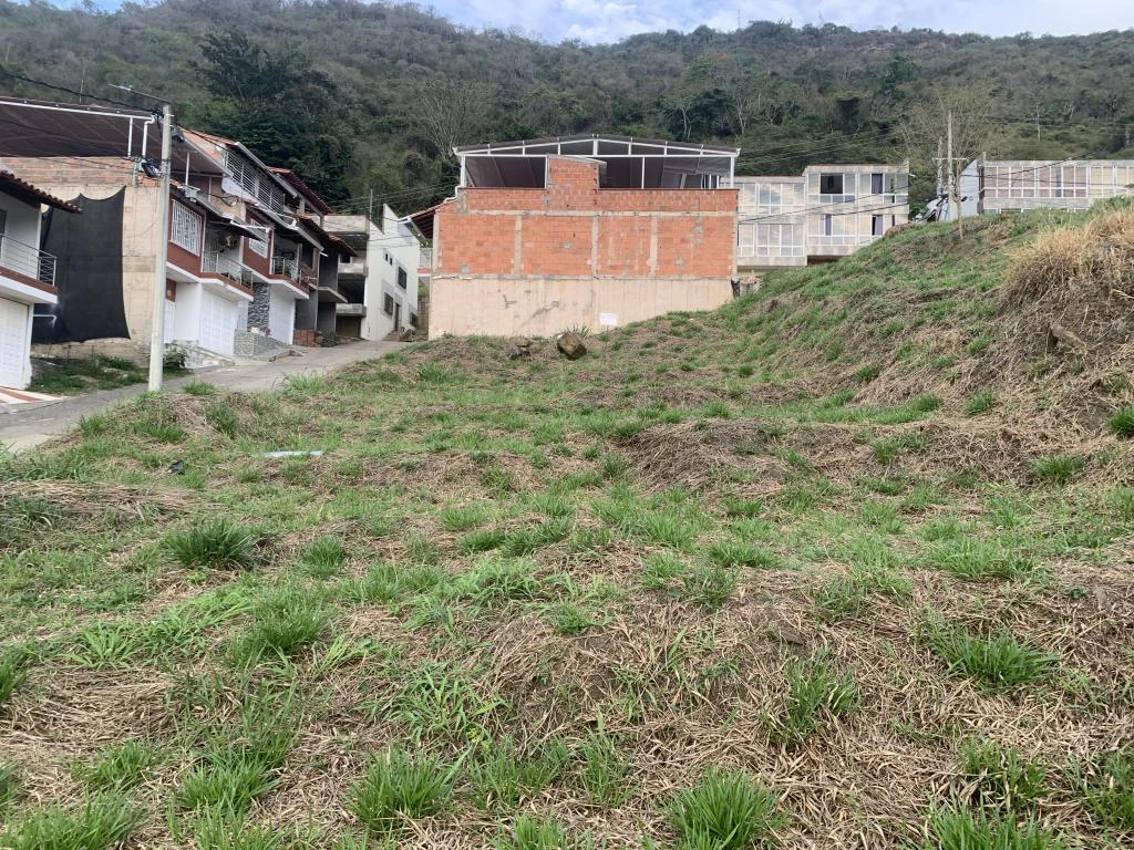 LOTE NO. 9 MANZANA 7 URBANIZACION BELLA VISTA 