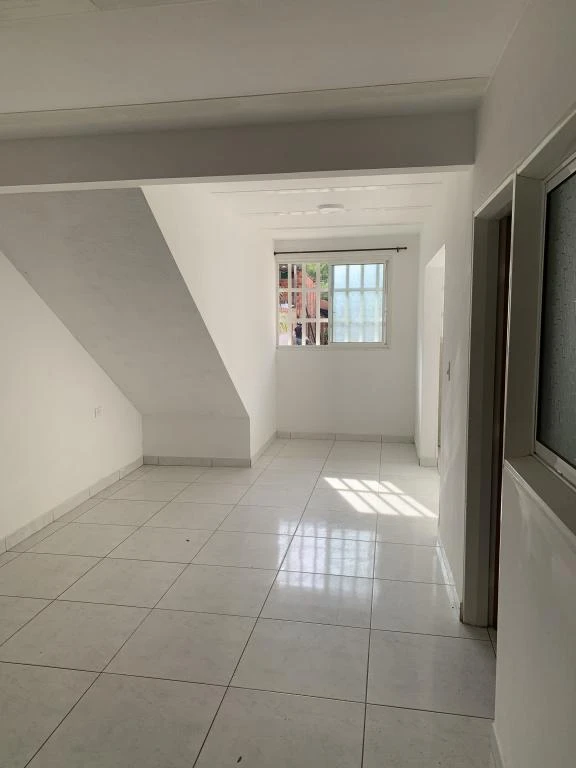 CALLE 30 NO. 5-33 APARTAMENTO PISO 1 BARRIO VILLAS DEL MOCHUELO 