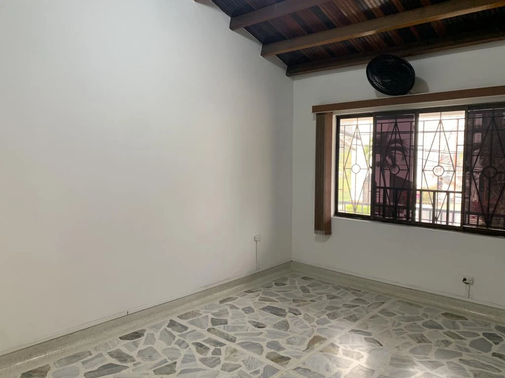 CARRERA 17 NO. 12-11 CASA BARRIO CERRO DE LA CRUZ 