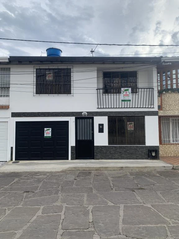 CARRERA 17 NO. 12-11 CASA BARRIO CERRO DE LA CRUZ 