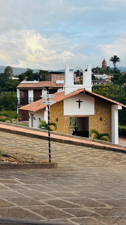 LOTE NO. 11 MANZANA D CONDOMINIO CERRADO BURAGUA MUNICIPIO  CURITI 